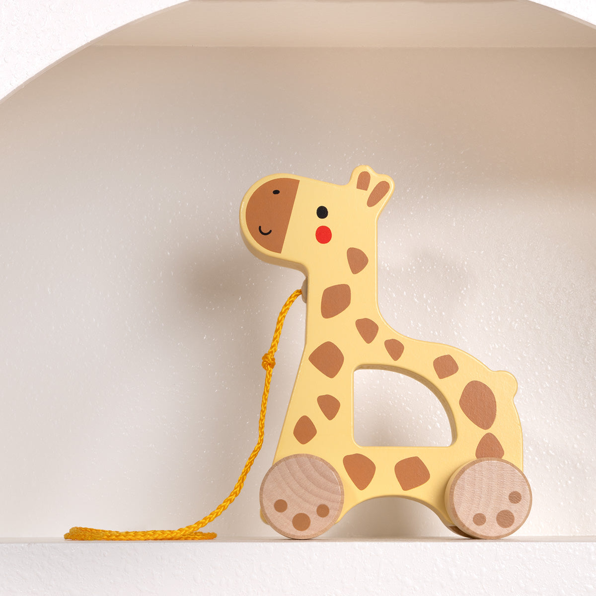 Giraffe Pull Along
